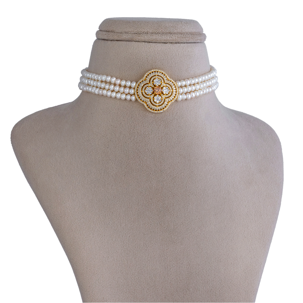Golden Clover Triple-Strand Pearl Choker Set