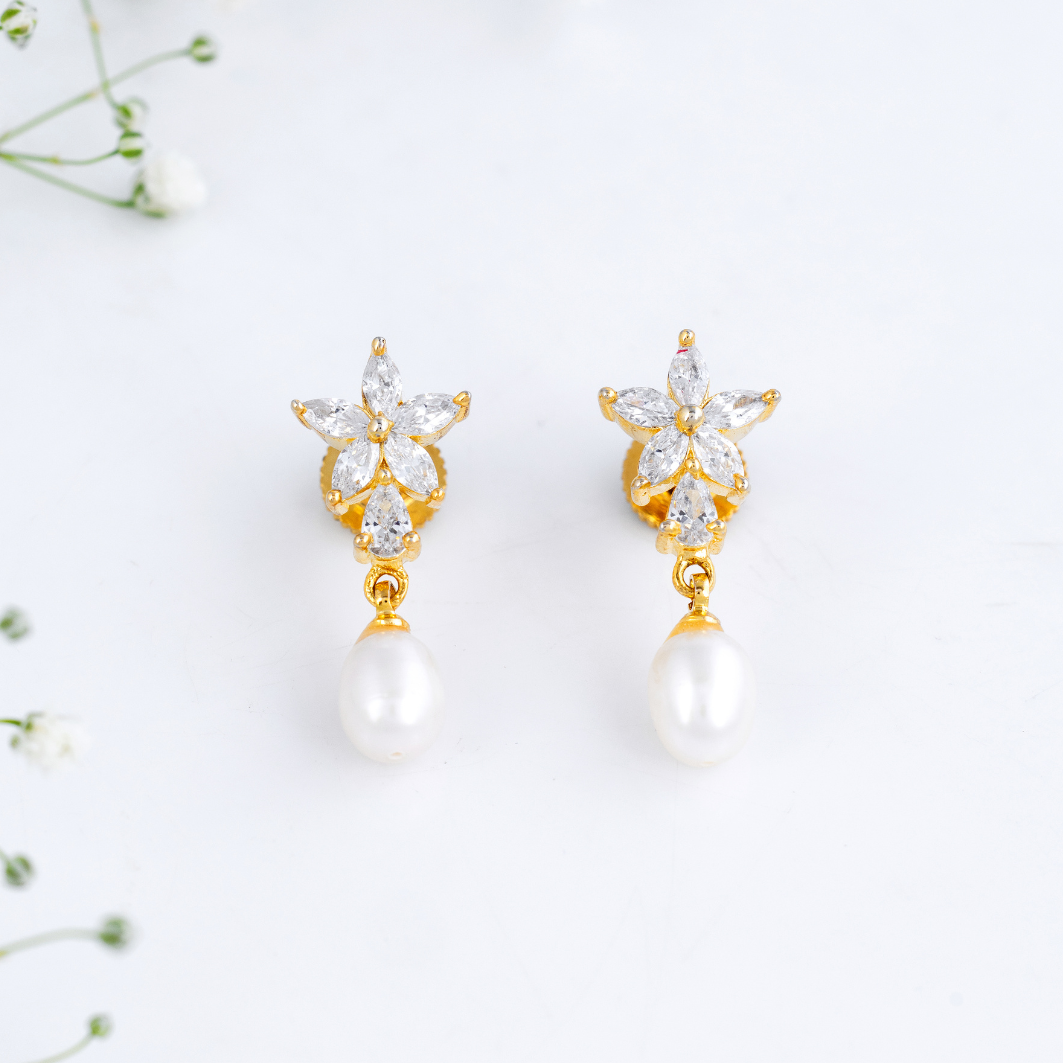 Minimalist Flower CZ Pearl Pendant Set