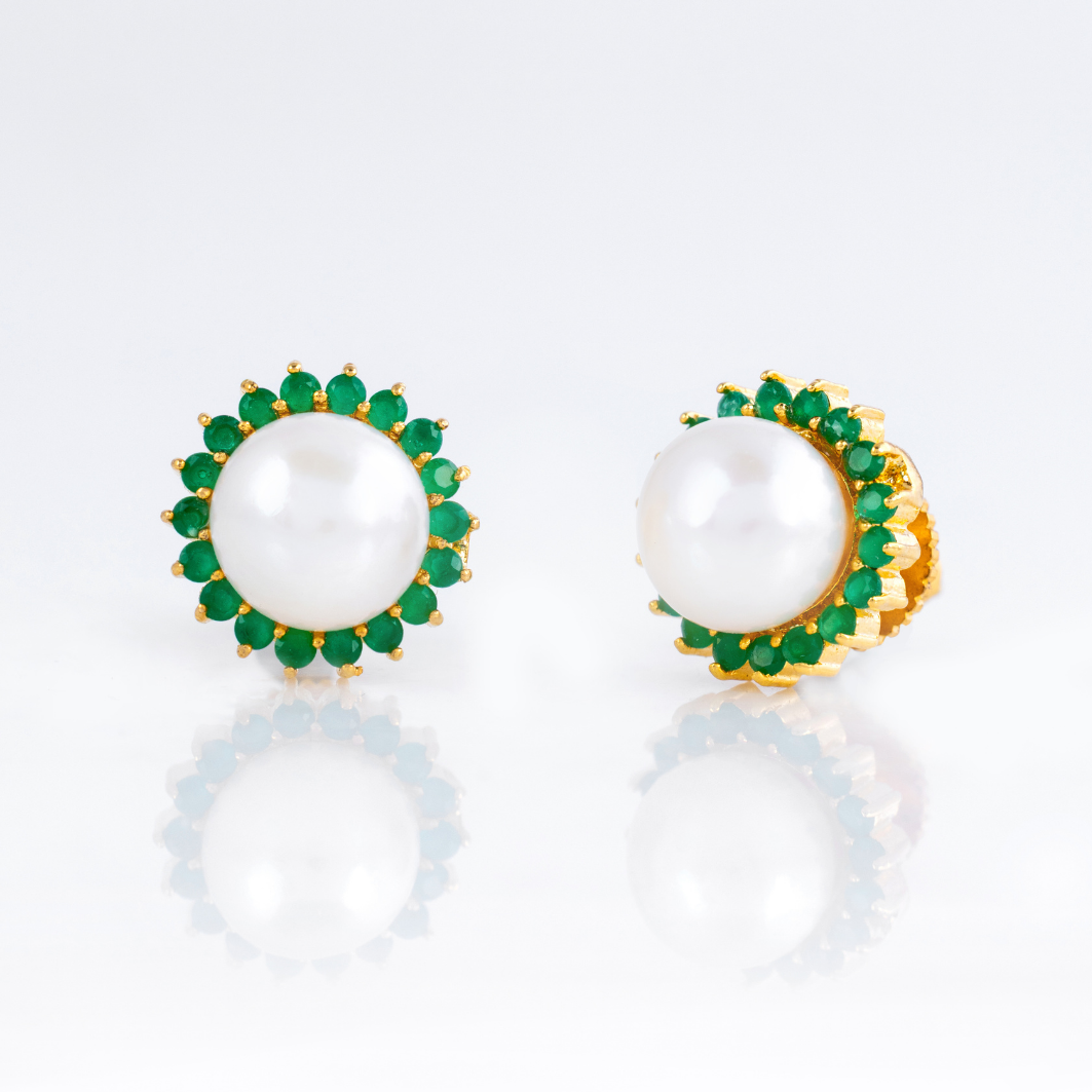 Verdant Aura Pearl Stud Earrings