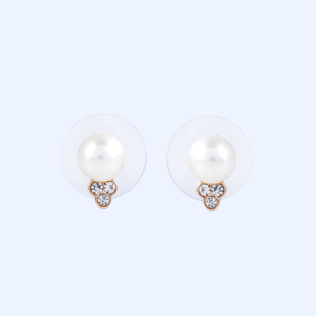 Elegant Spark Pearl Stud Earrings