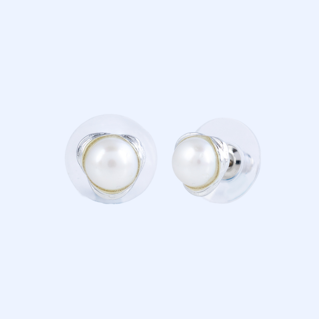 Luna Frost Pearl Stud Earrings