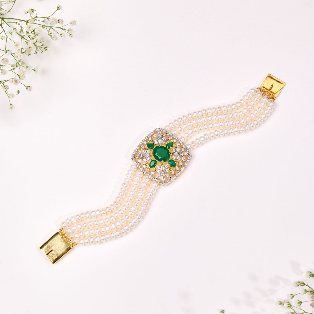 Emerald Bloom Pearl Choker Set