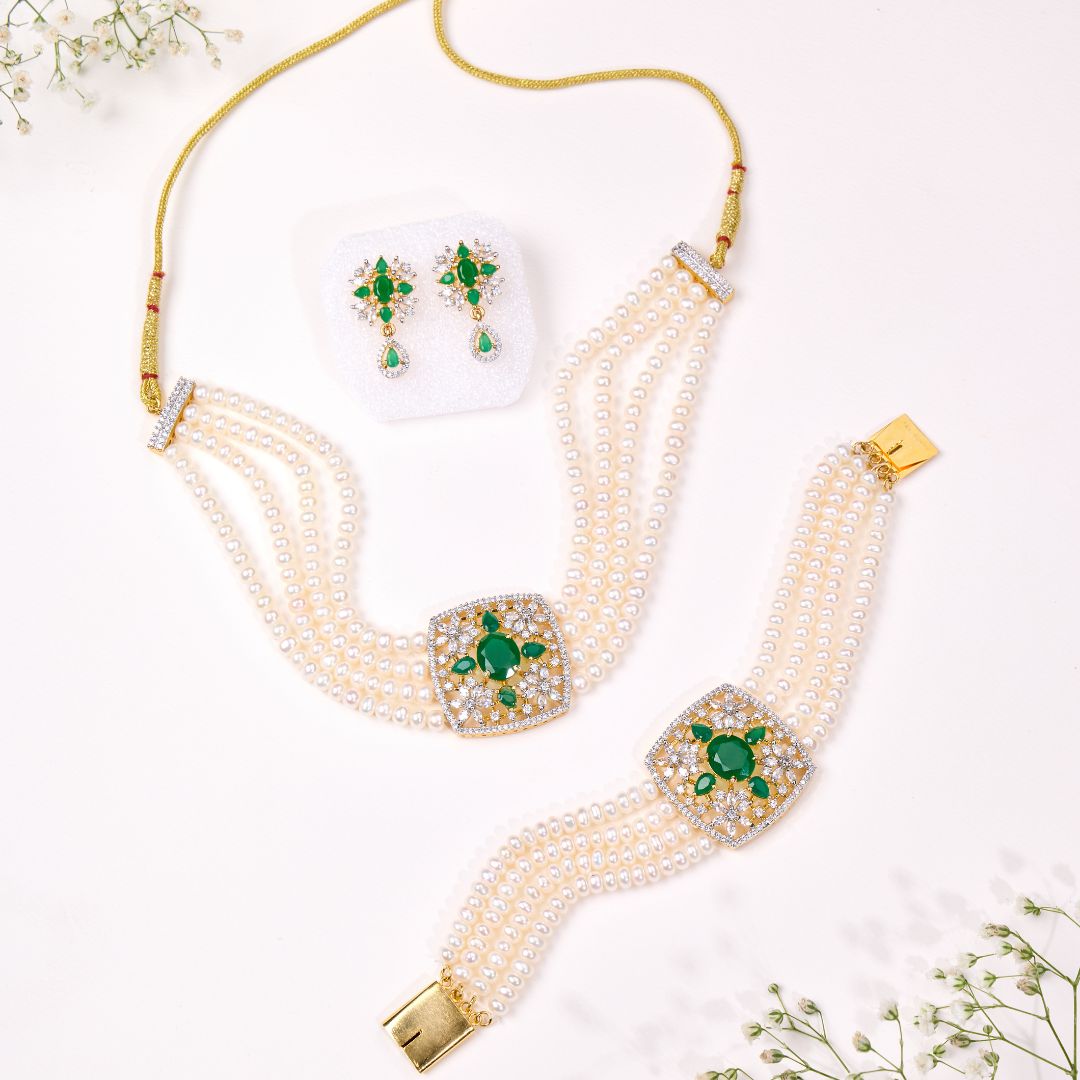 Emerald Bloom Pearl Choker Set