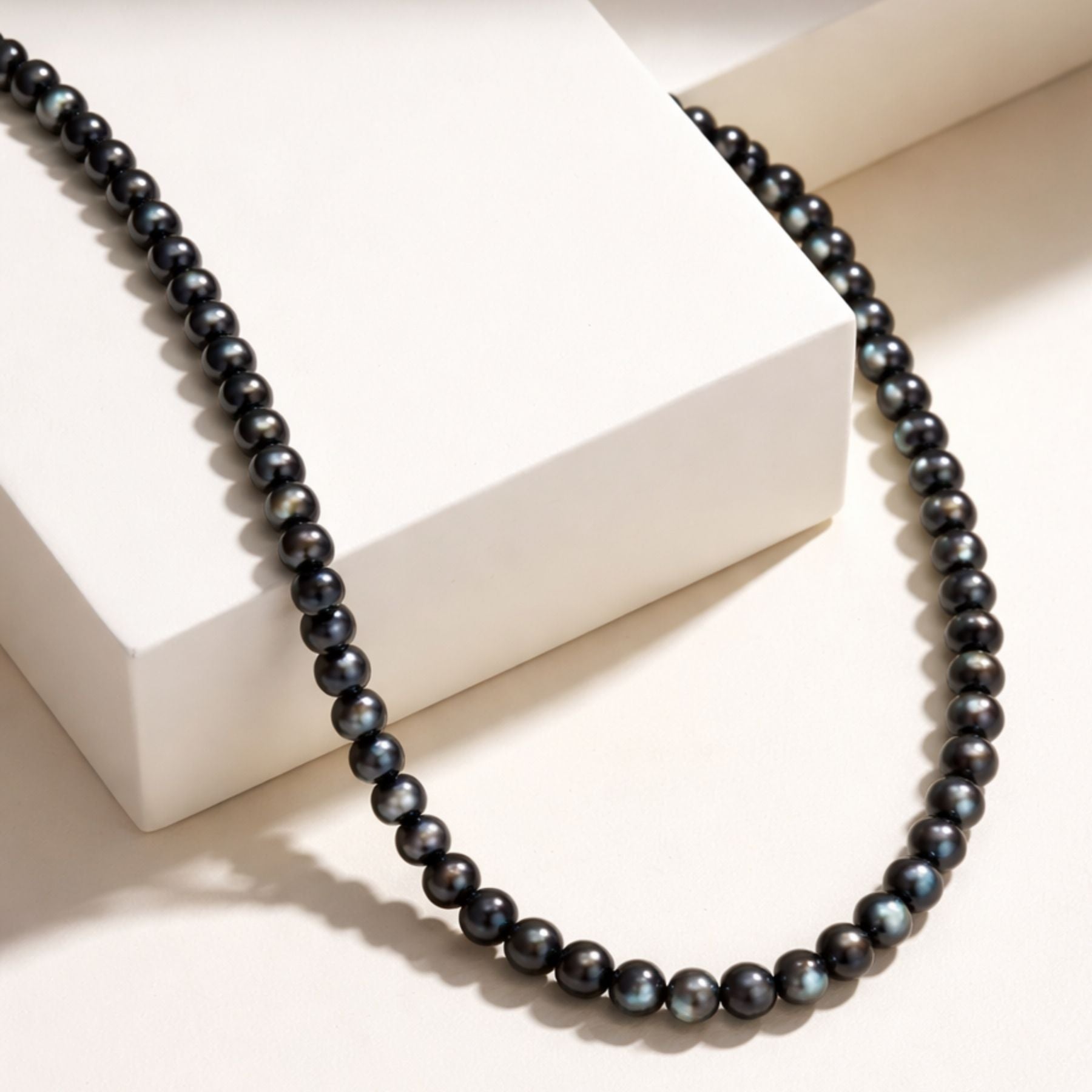 Dusky Shine Black Pearl Necklace