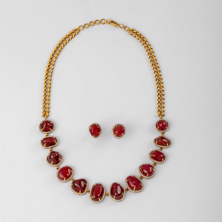 Premium diamond and ruby necklace