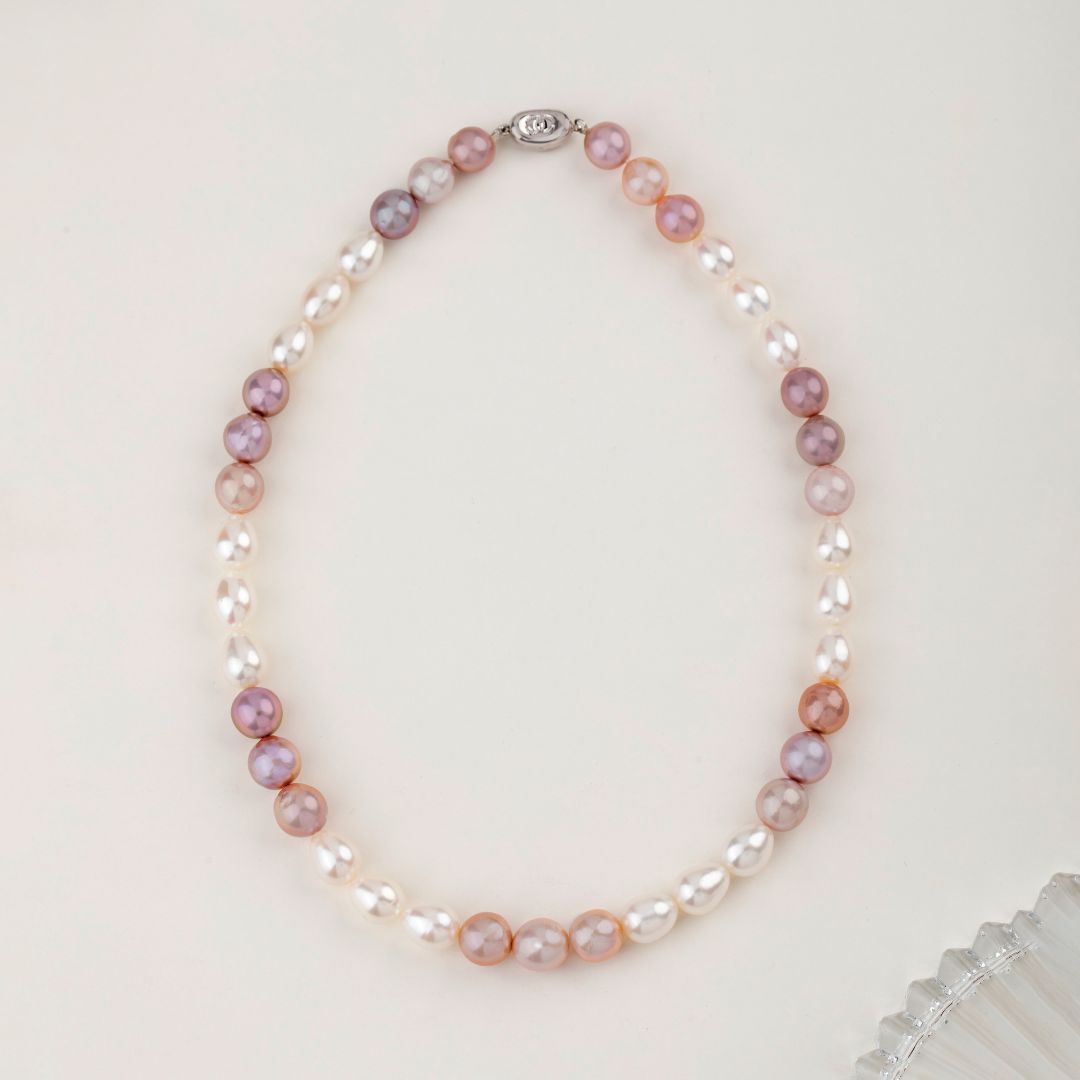 Baroque Oval Freshwater Necklace