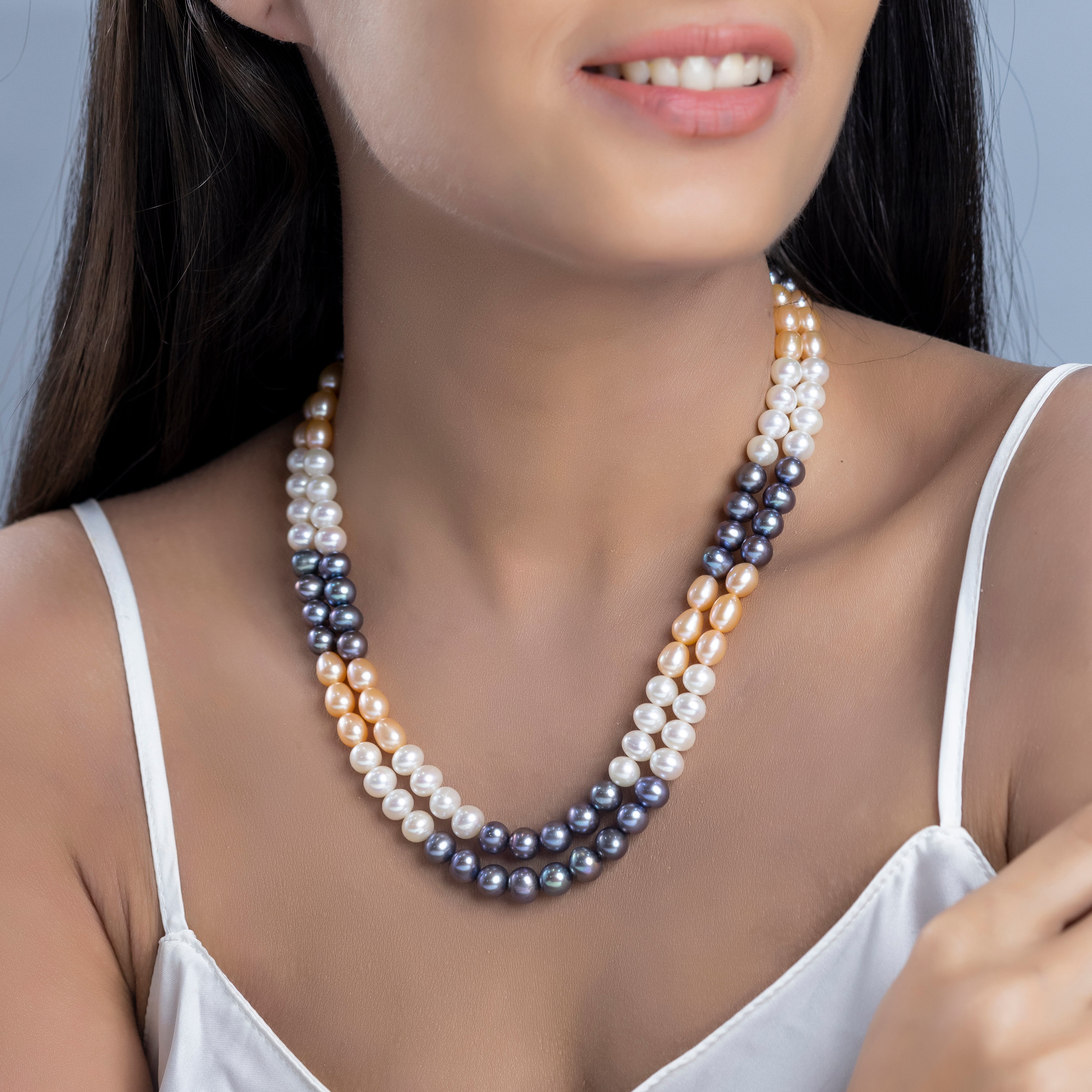 Round White Freshwater Necklace