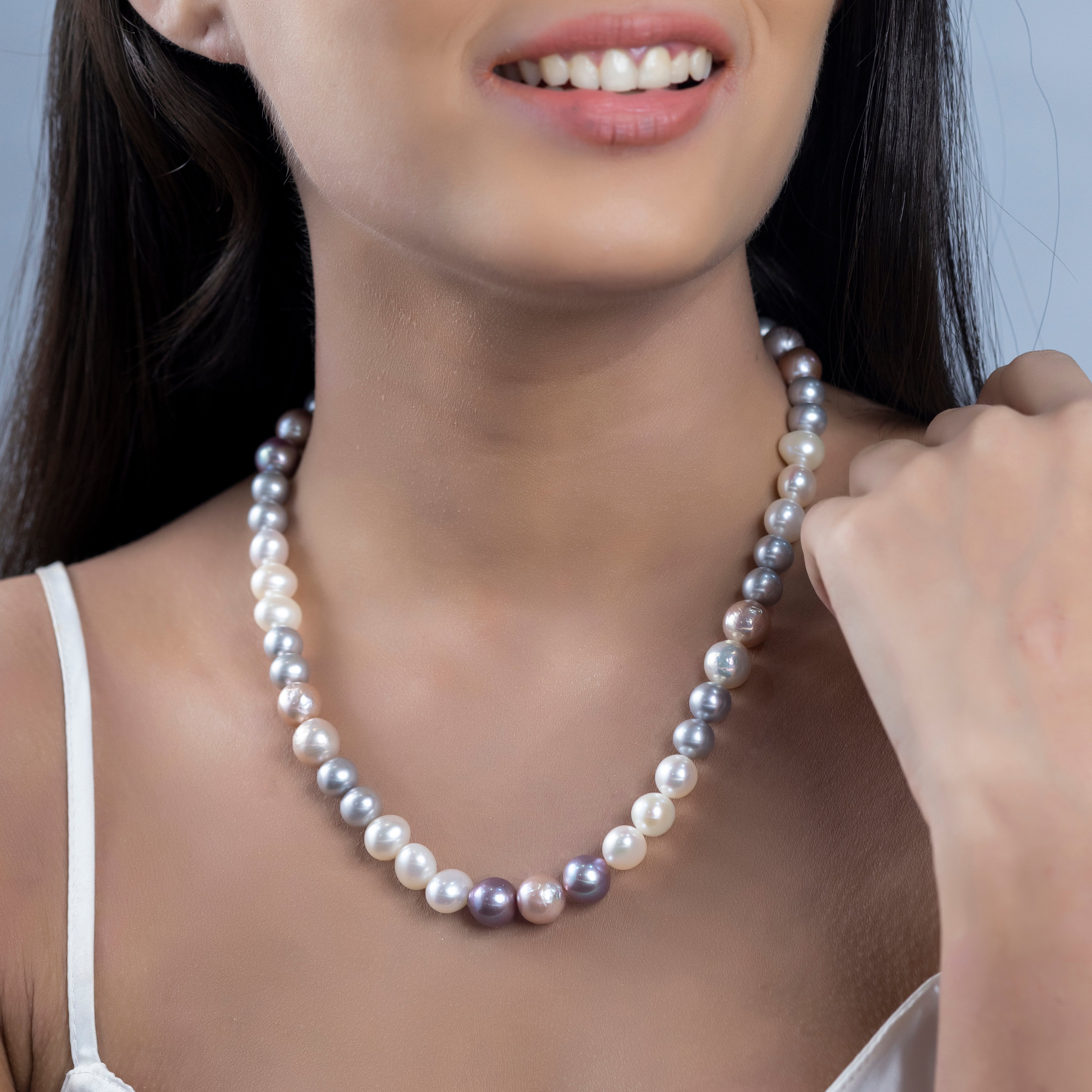 Pink Single-Line Freshwater Pearl Necklace