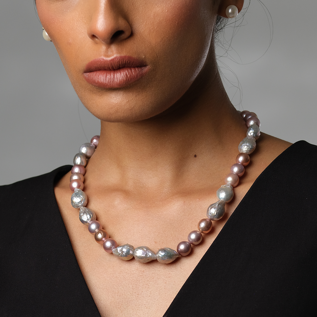 Misty Rose Baroque Single Line Freshwater Necklace