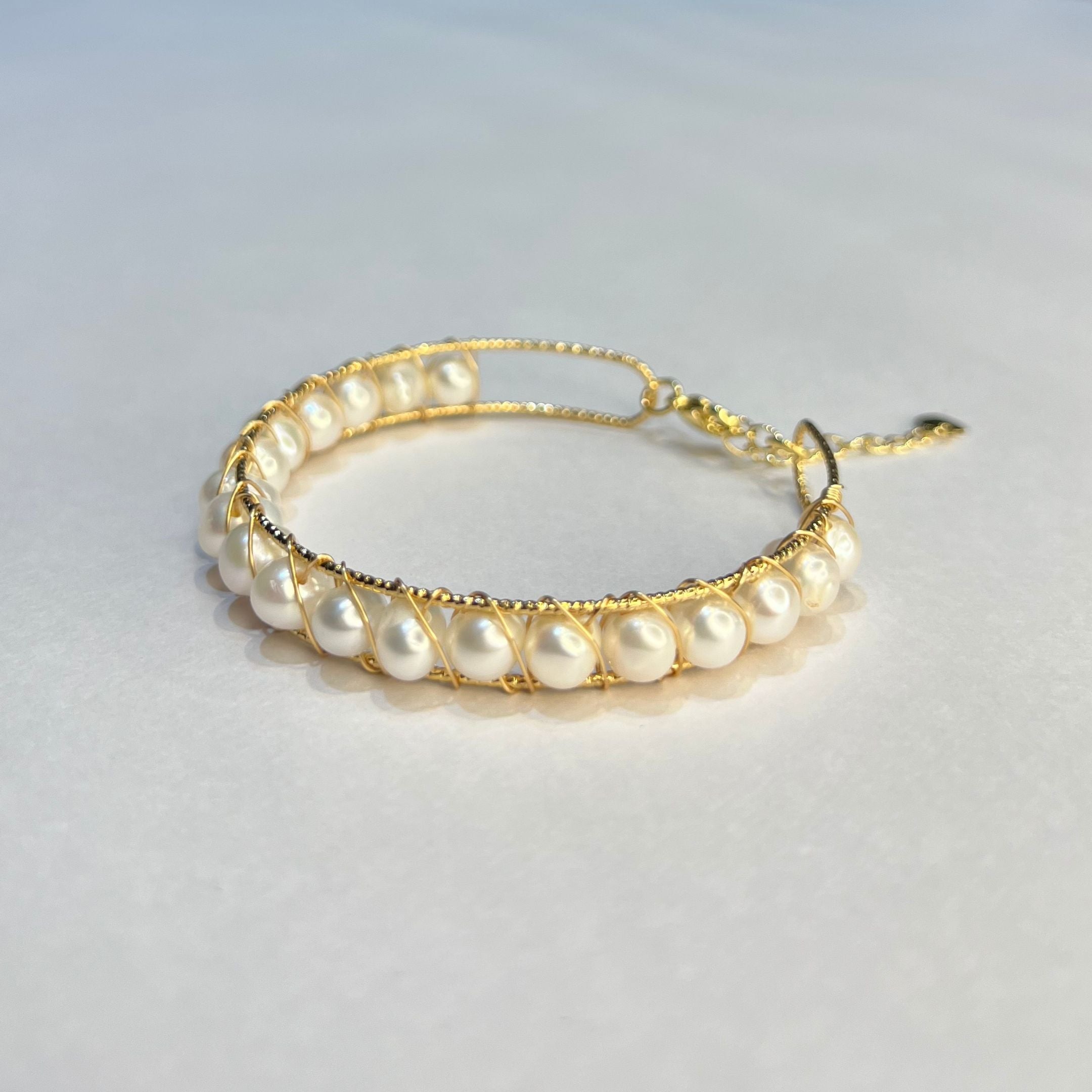 Eternal Bond – Round Pearl Bracelet