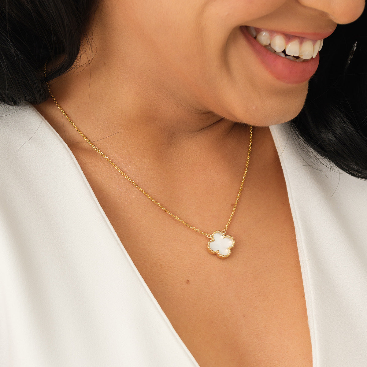 Pearly Bud Yellow Gold Necklace