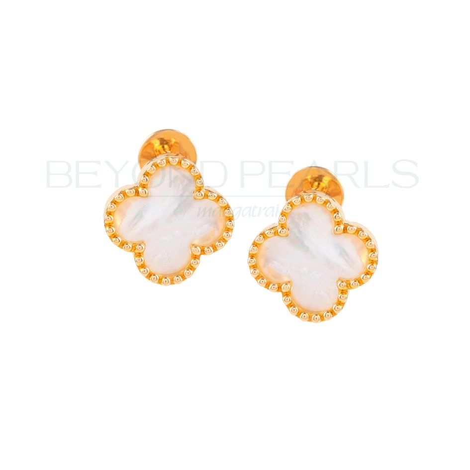 Pearly Bud Yellow Gold Studs