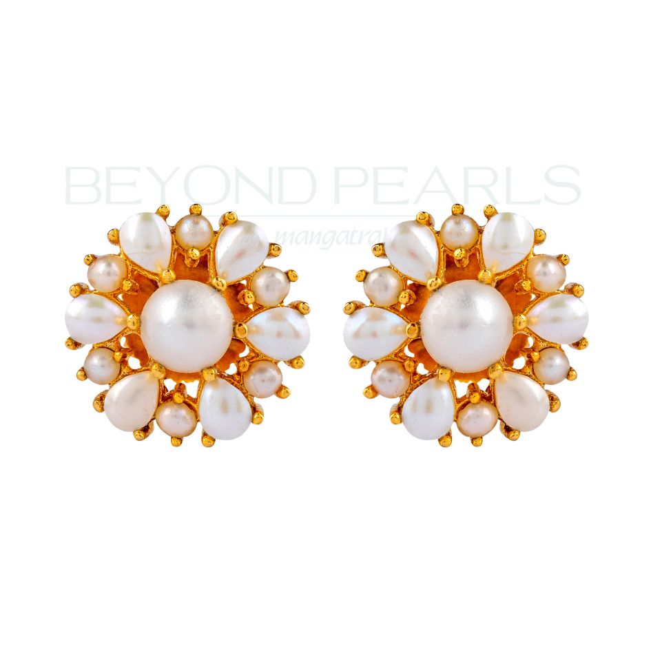 Timeless Pearl Stud Earring