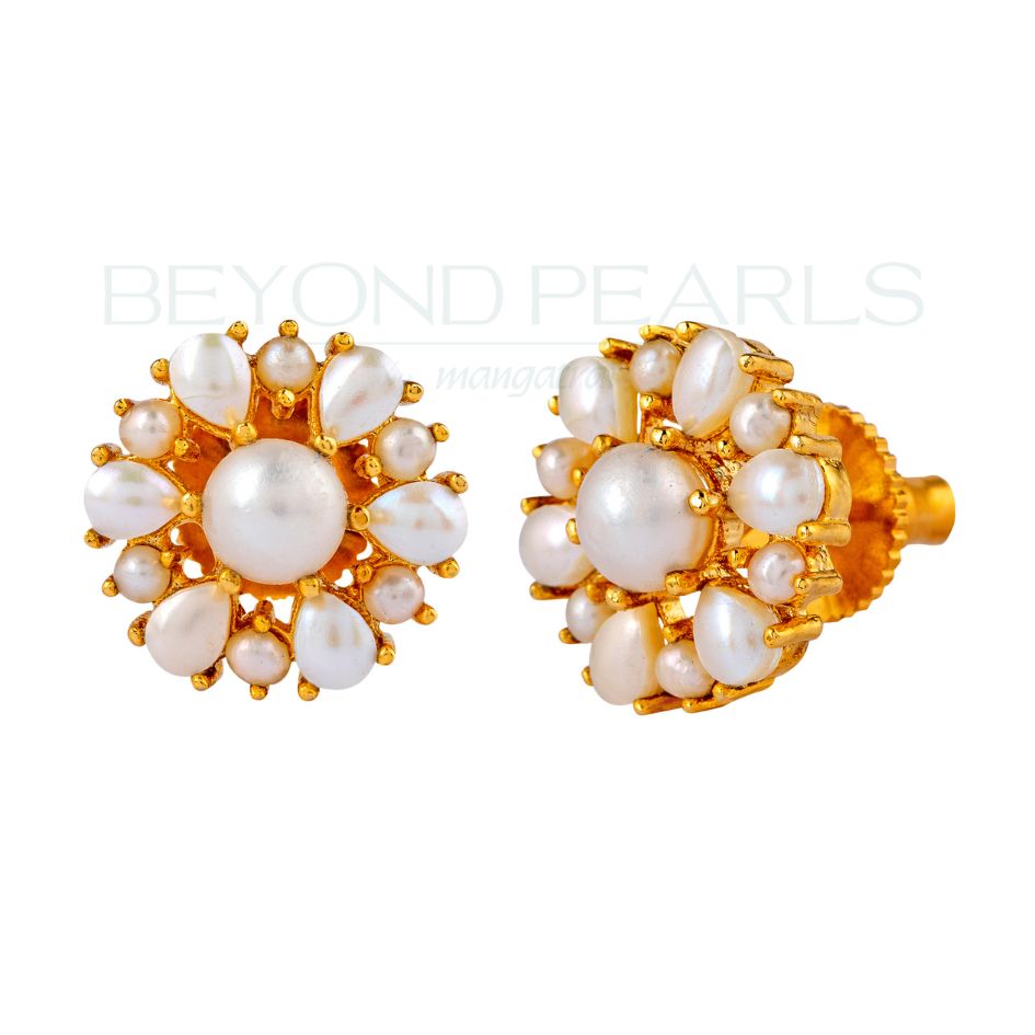 Timeless Pearl Stud Earring
