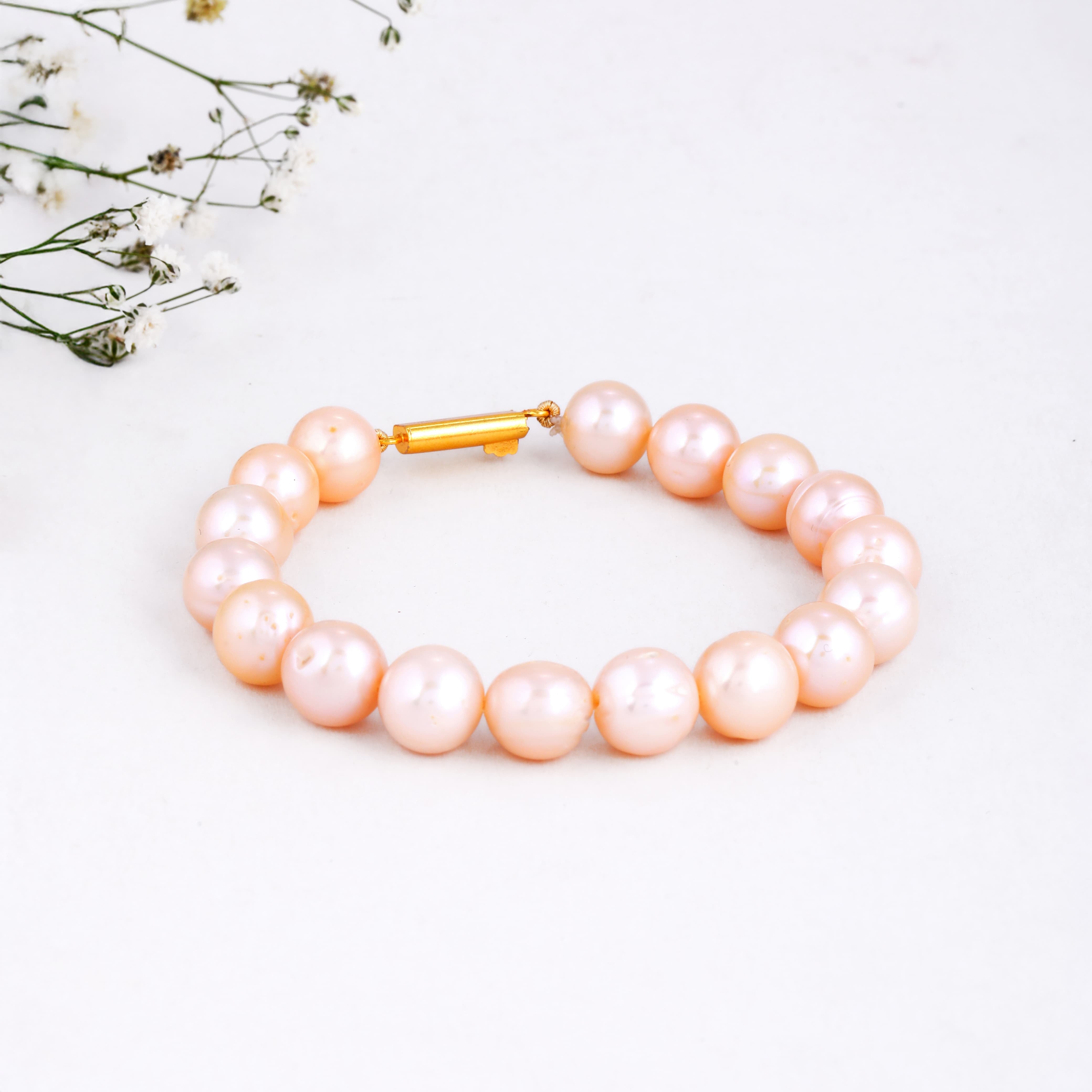 Peachy Pearl Single Row Bracelet