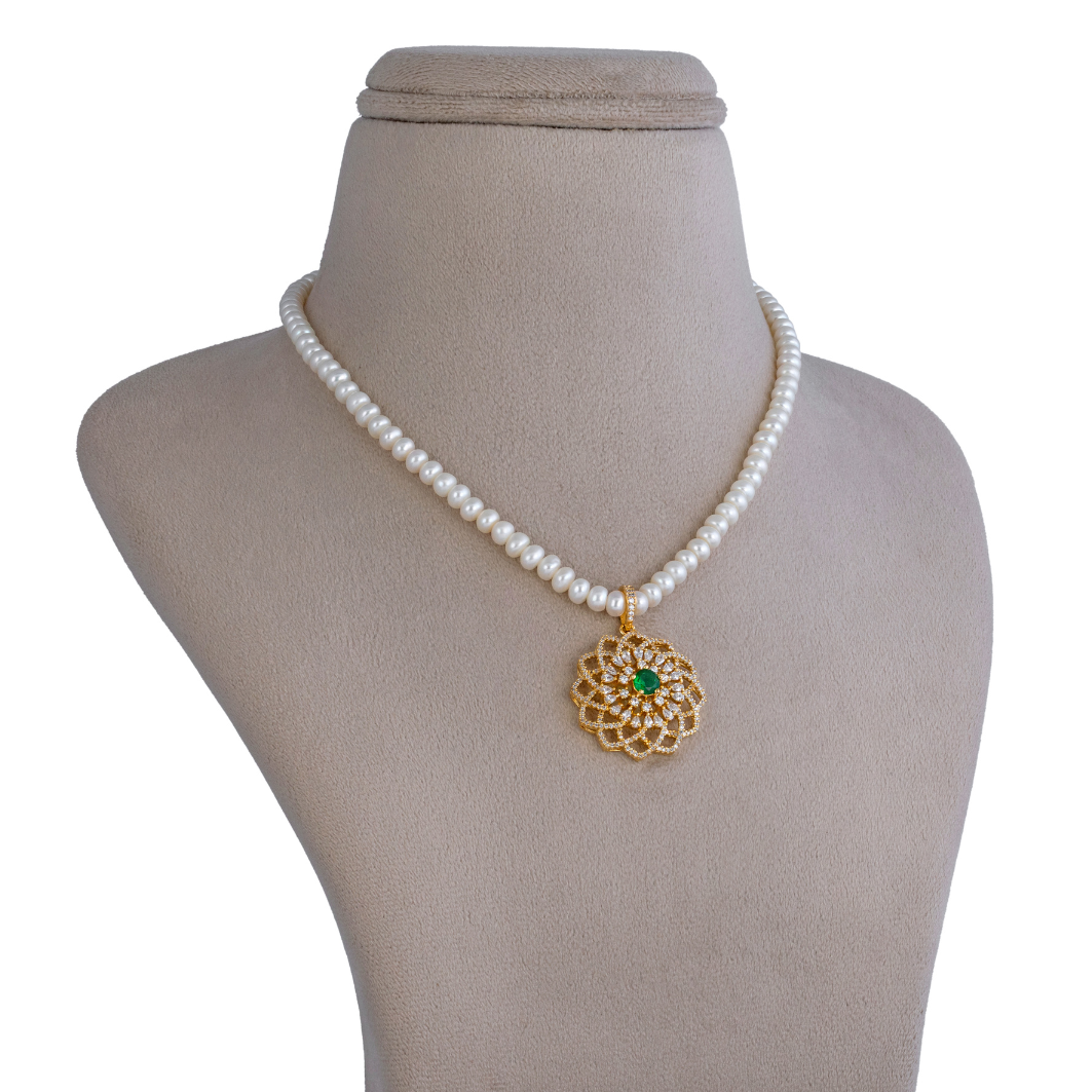 Floral Radiance Pearl Pendant Set