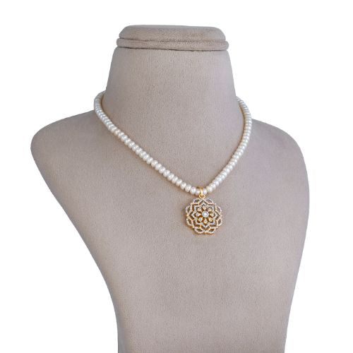 Floral Majesty Pearl Pendant Set