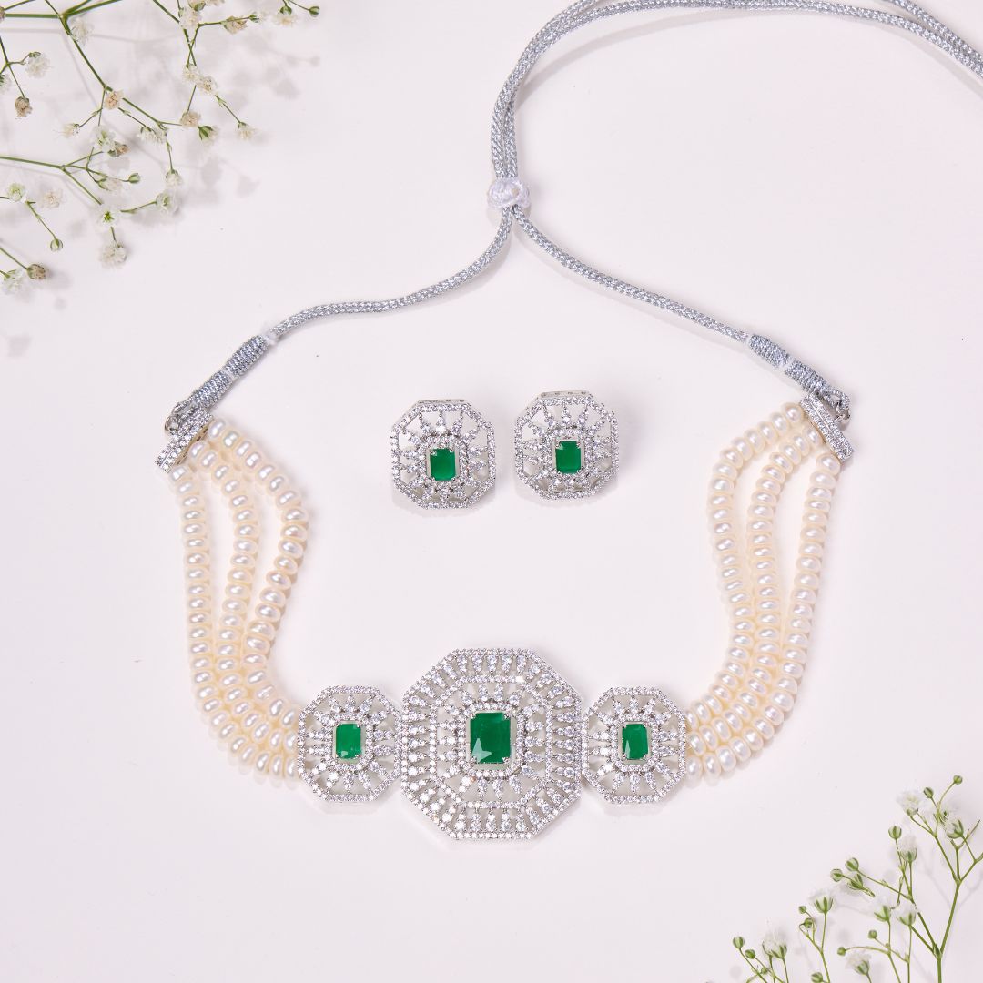Emerald Majesty Pearl Choker Set