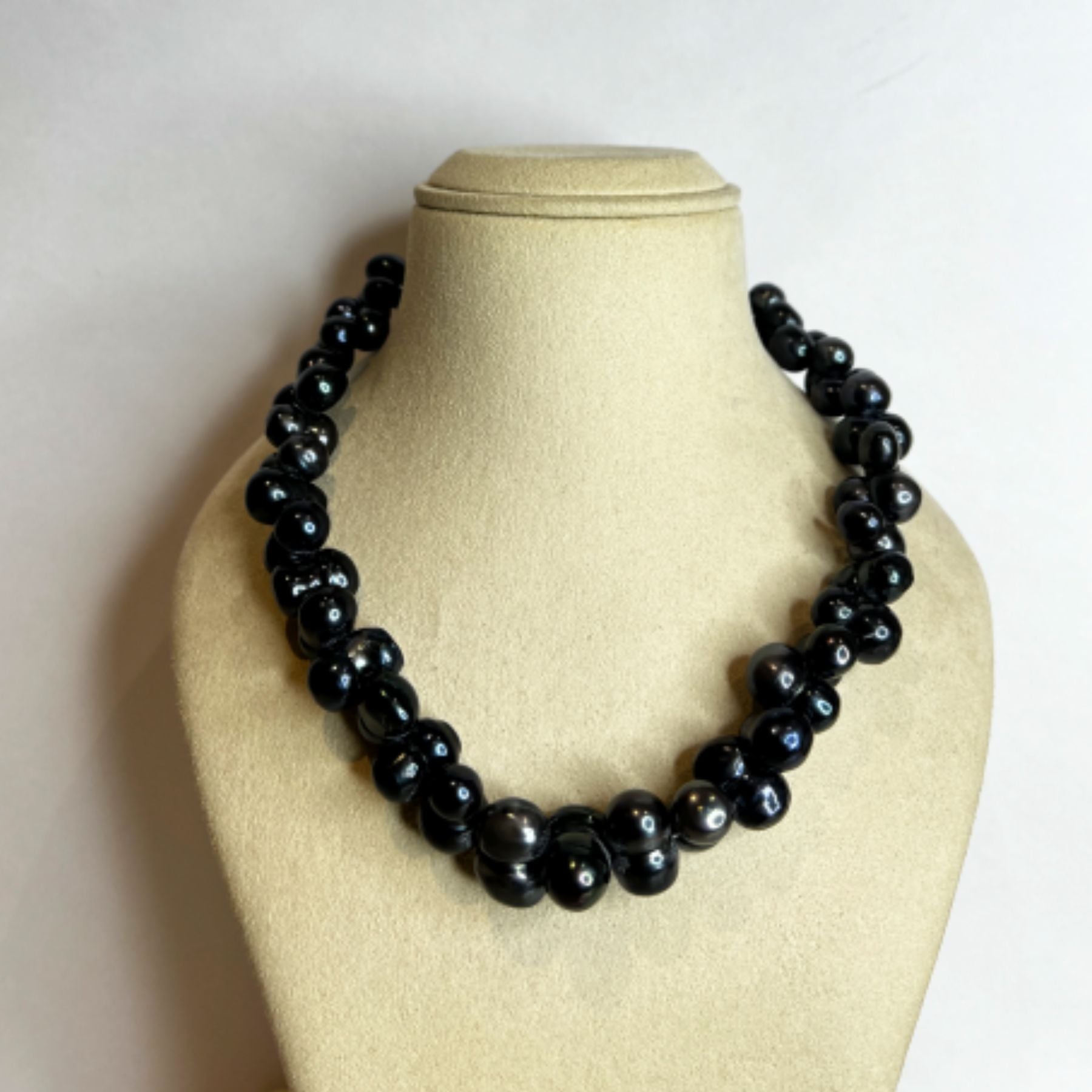 Dark Regalia Baroque Pearl Necklace