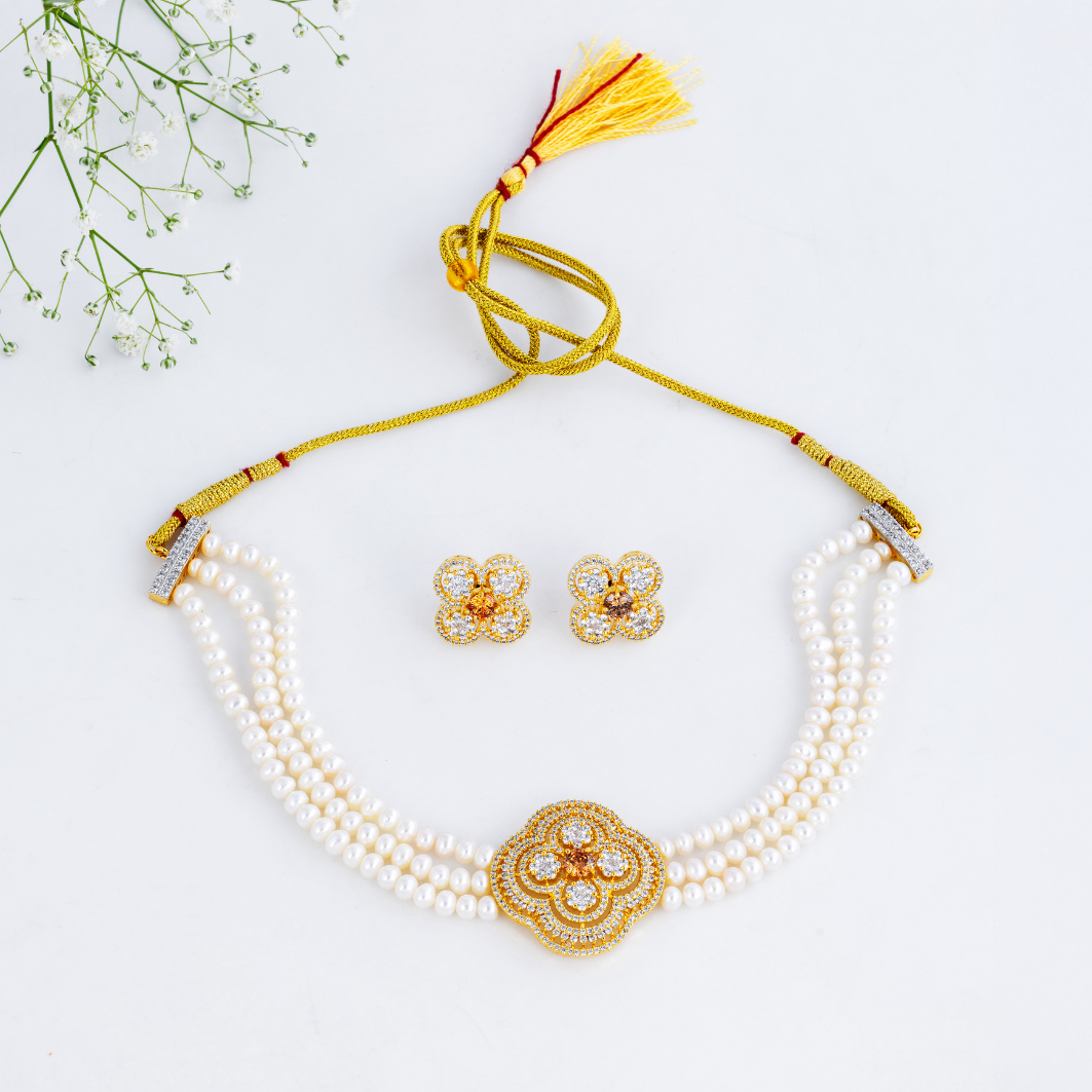 Golden Clover Triple-Strand Pearl Choker Set