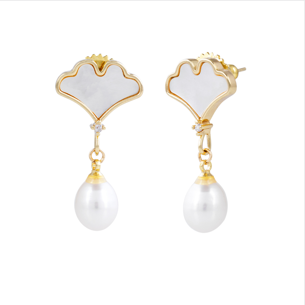 Cloud Shine Pearl Drop Earrings