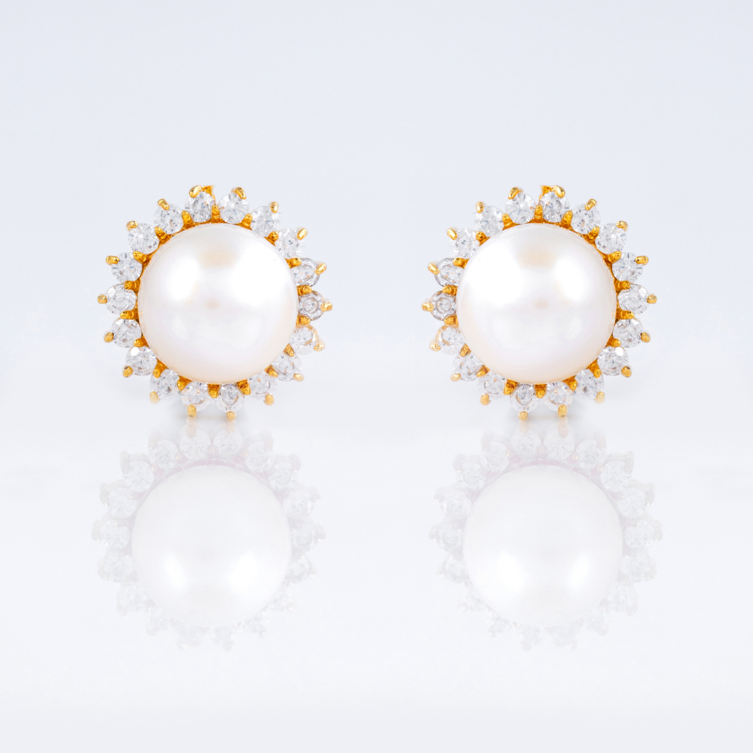Luxe Radiance Pearl Stud Earrings