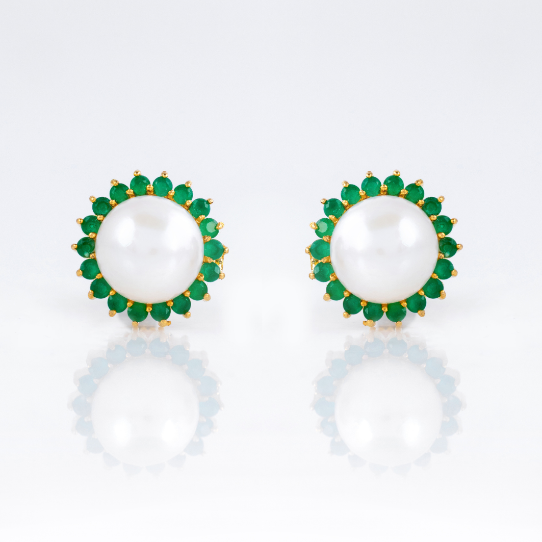 Verdant Aura Pearl Stud Earrings