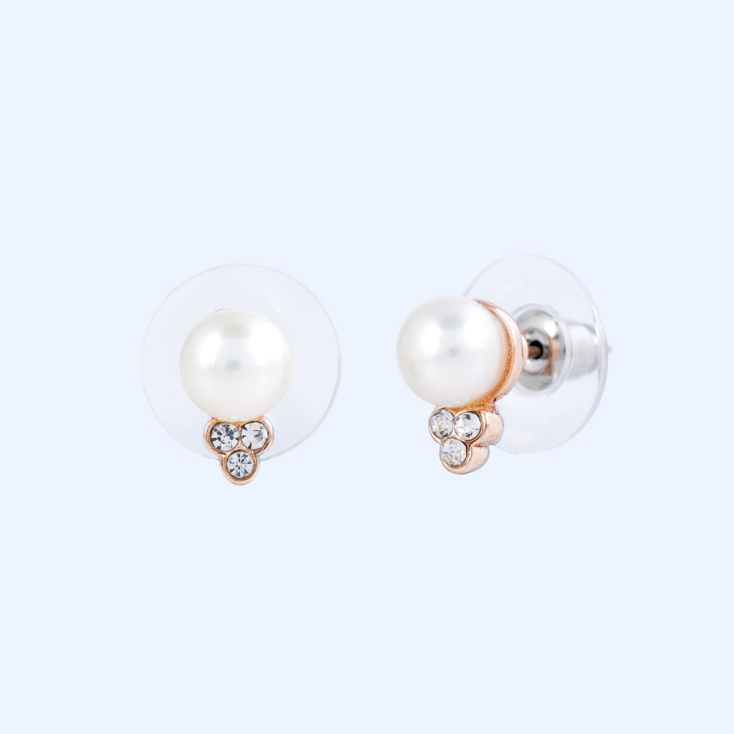 Elegant Spark Pearl Stud Earrings