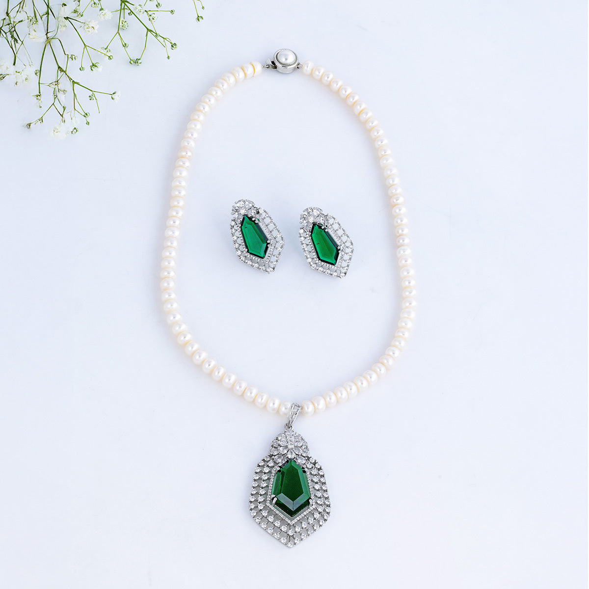 Emerald Accent Pearl Pendant Set