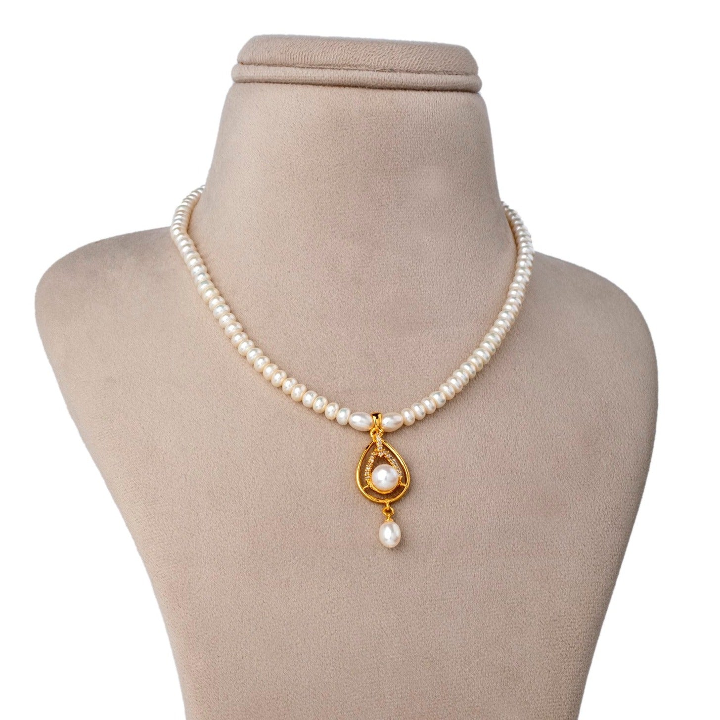 Golden Dewdrop Pearl Necklace