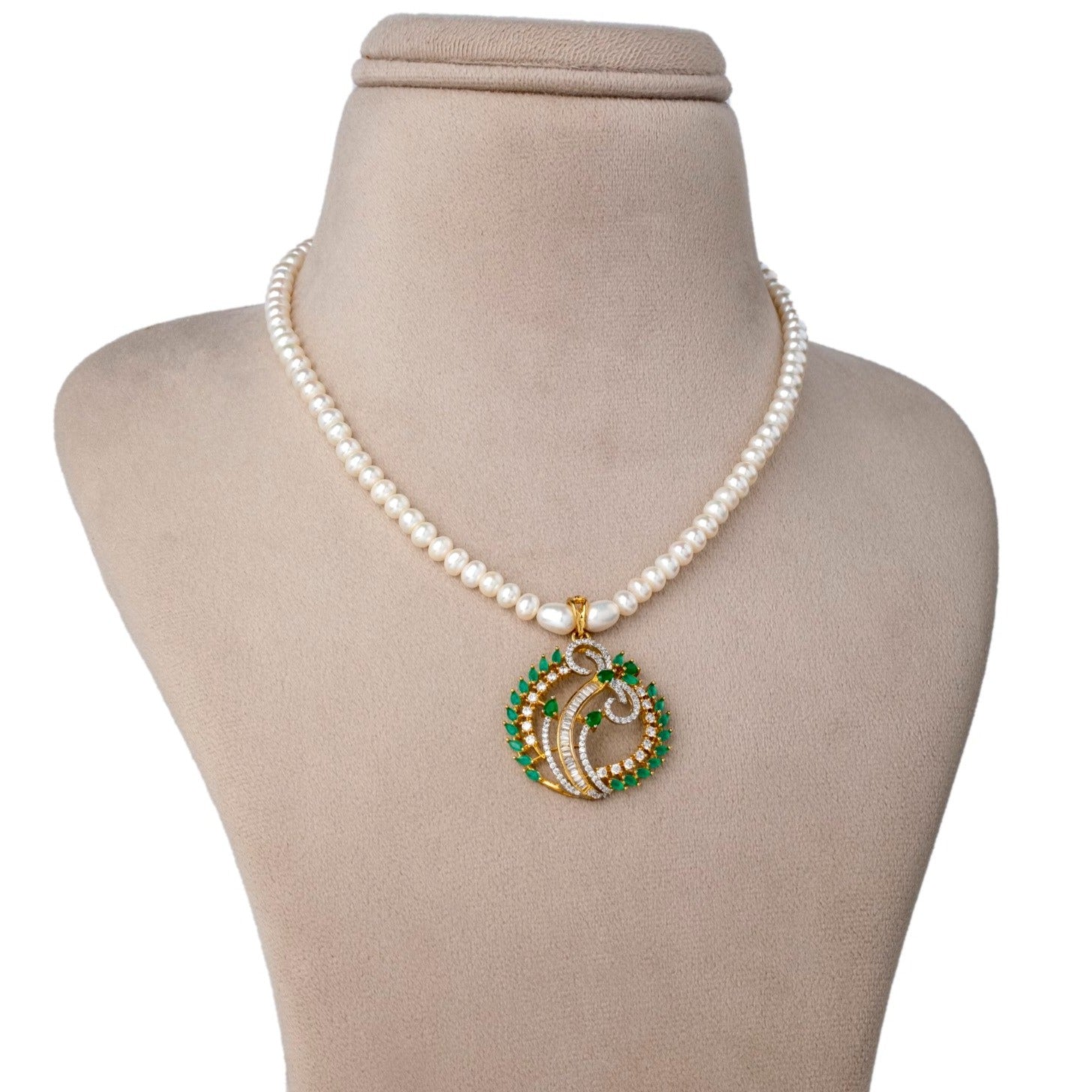 Green Splendor Pearl Necklace and Earring Set