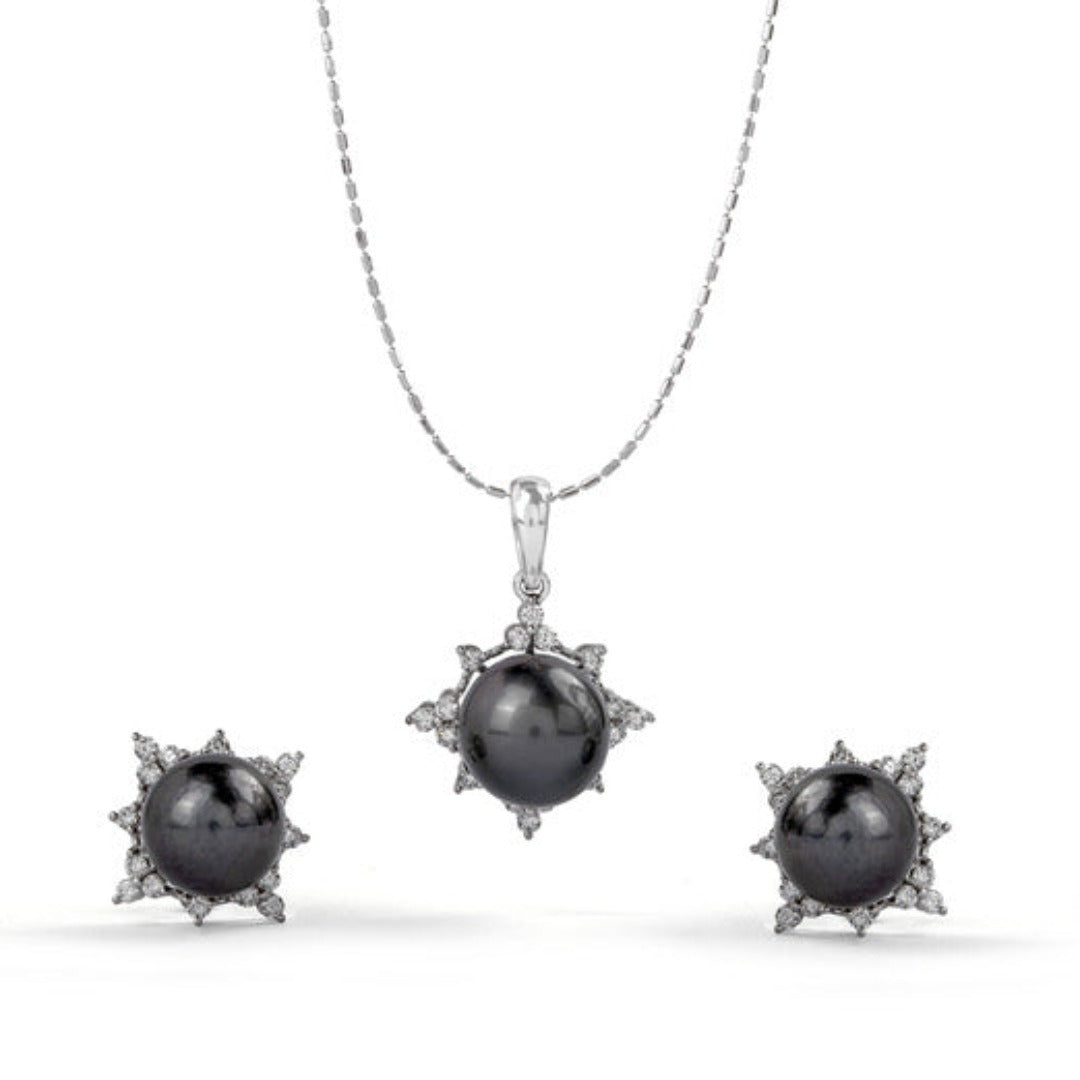 Beyond Tahiti and Diamond star Pendent and Earrings Set | Pearls