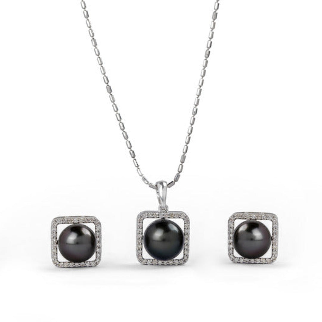 Beyond Tahiti and Diamond Frame Pendant and Earrings Set | Pearls