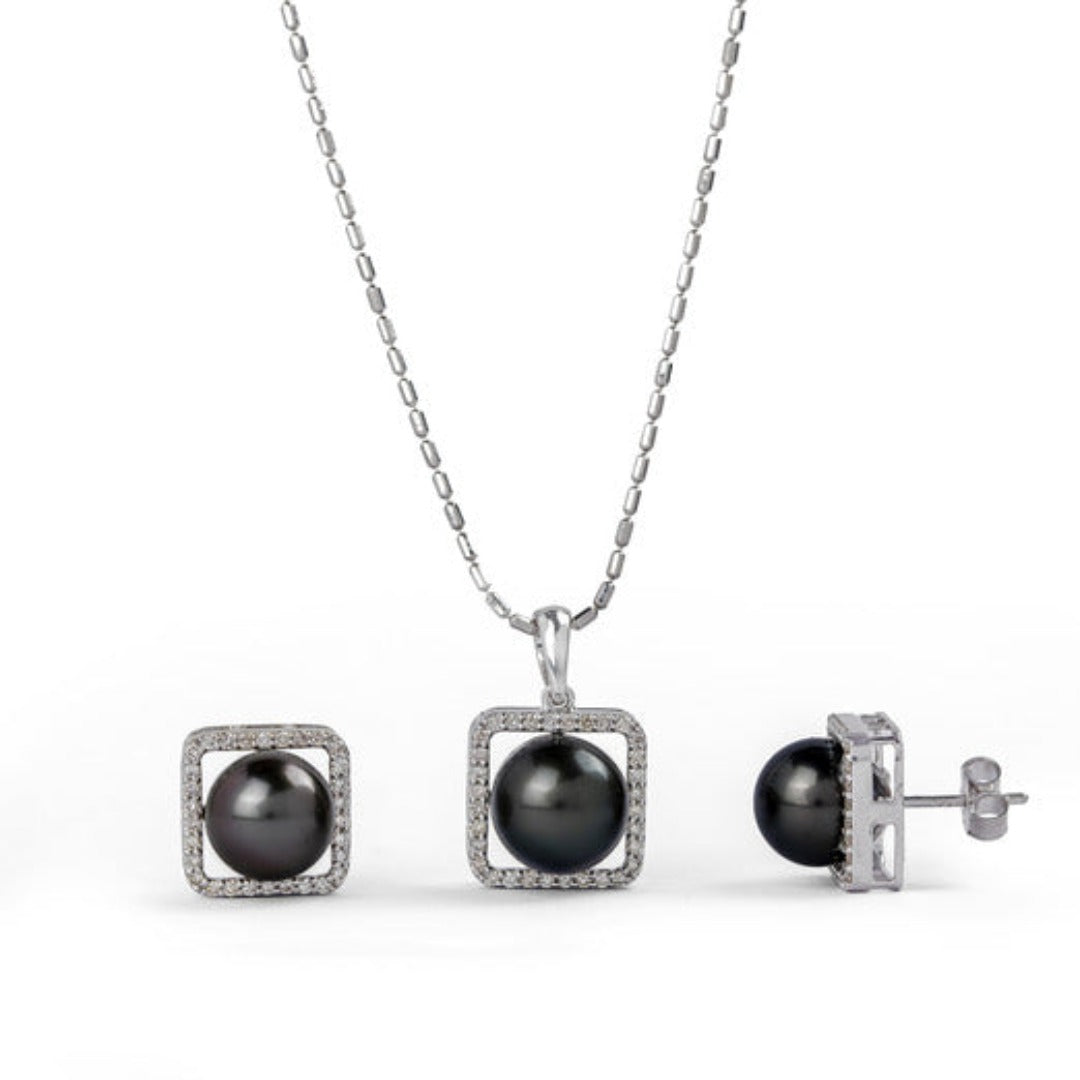 Beyond Tahiti and Diamond Frame Pendant and Earrings Set | Pearls