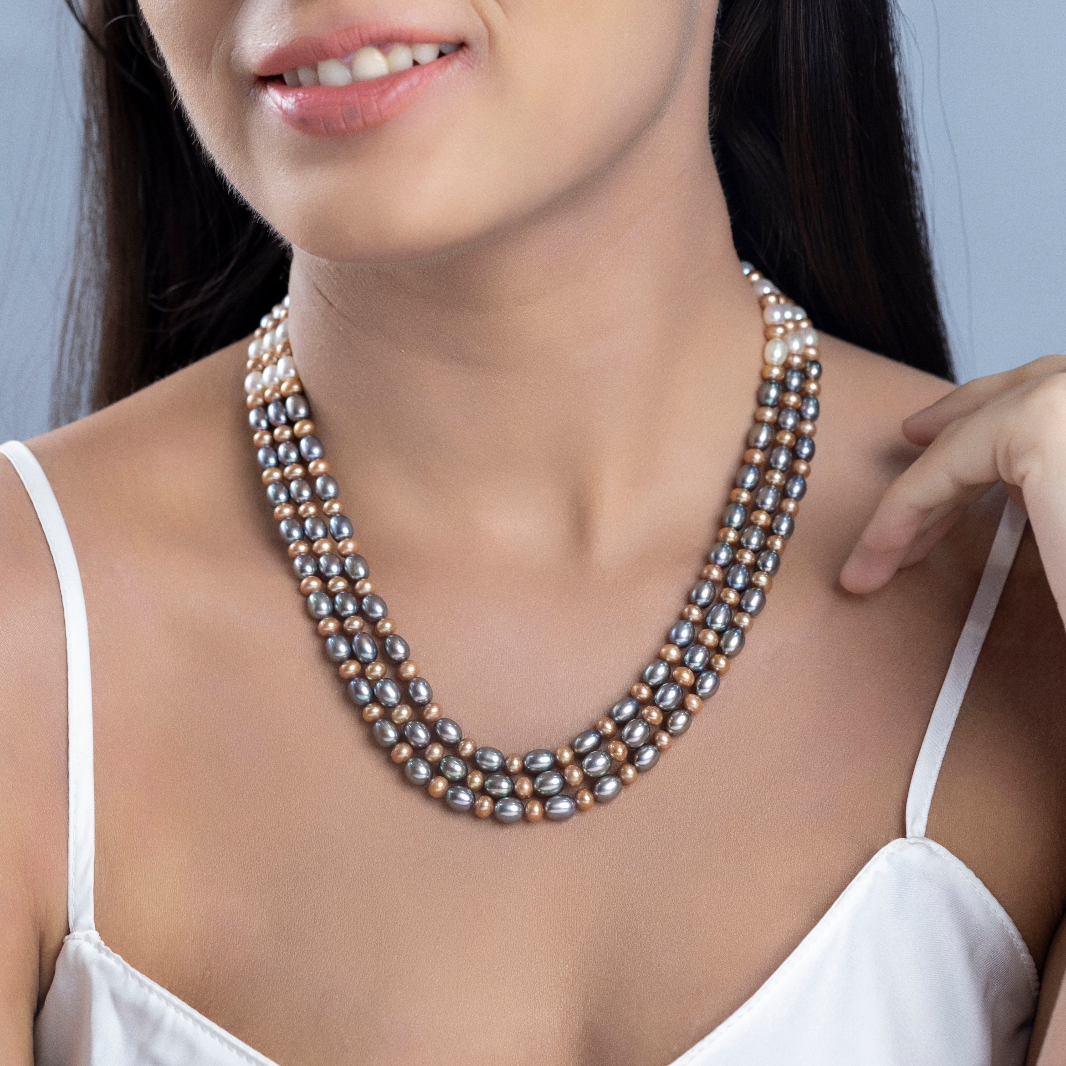 Contrast Harmony Mixed Pearl 3-Line Freshwater NecklaceContrast Harmony Mixed Pearl 3-Line Freshwater Necklace