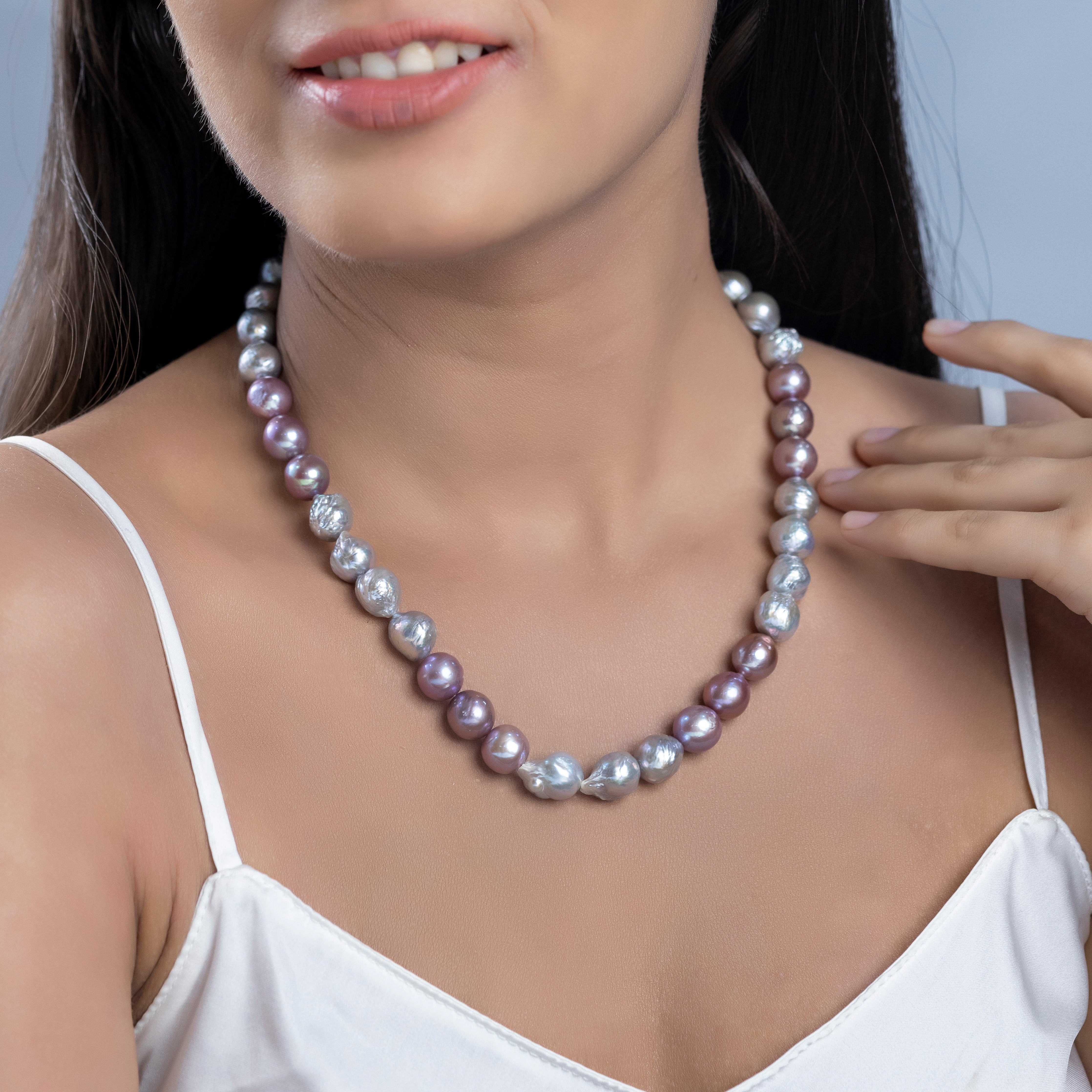 Misty Rose Baroque Single Line Freshwater Necklace