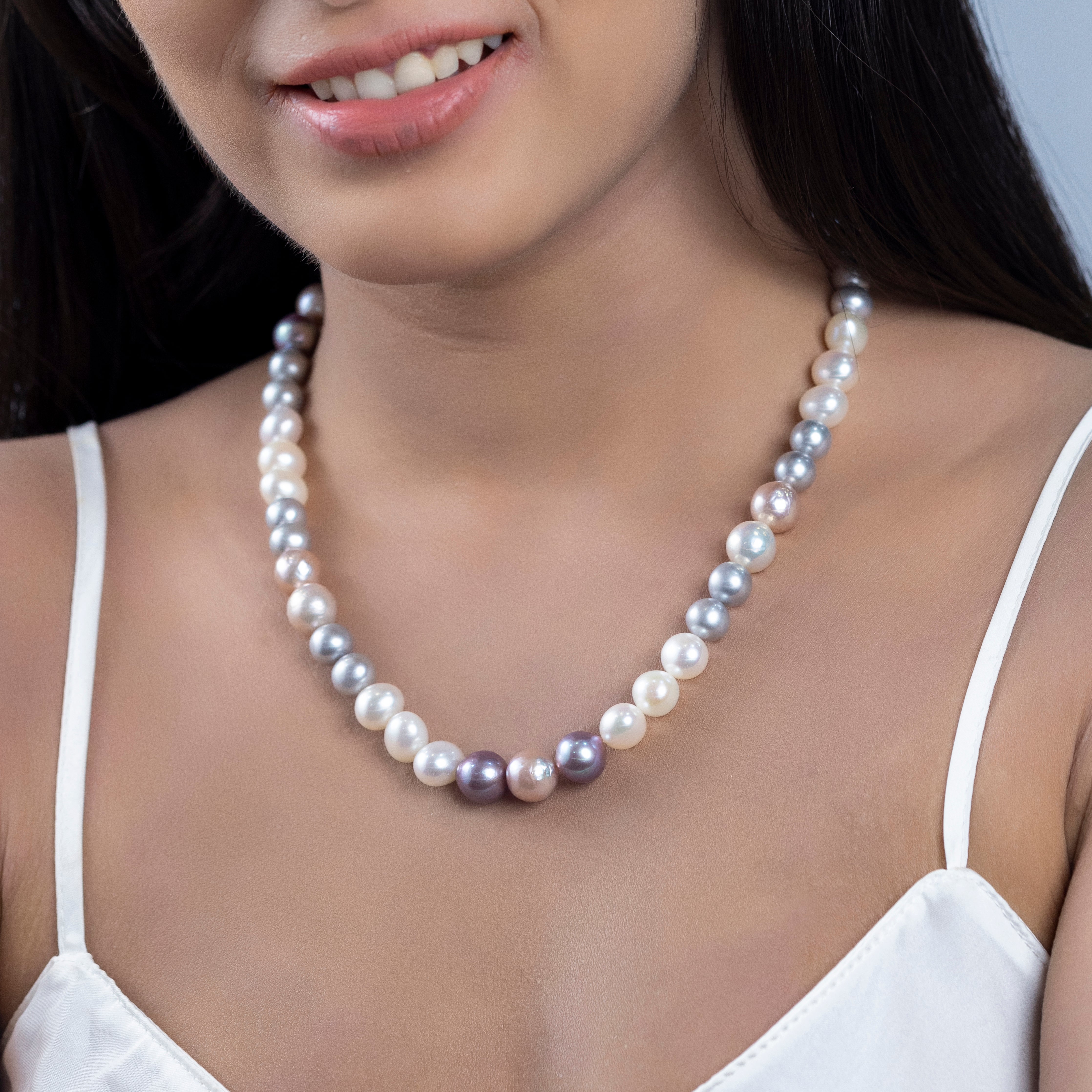 Baroque Tricolor Single-Line Freshwater Necklace | Pearls
