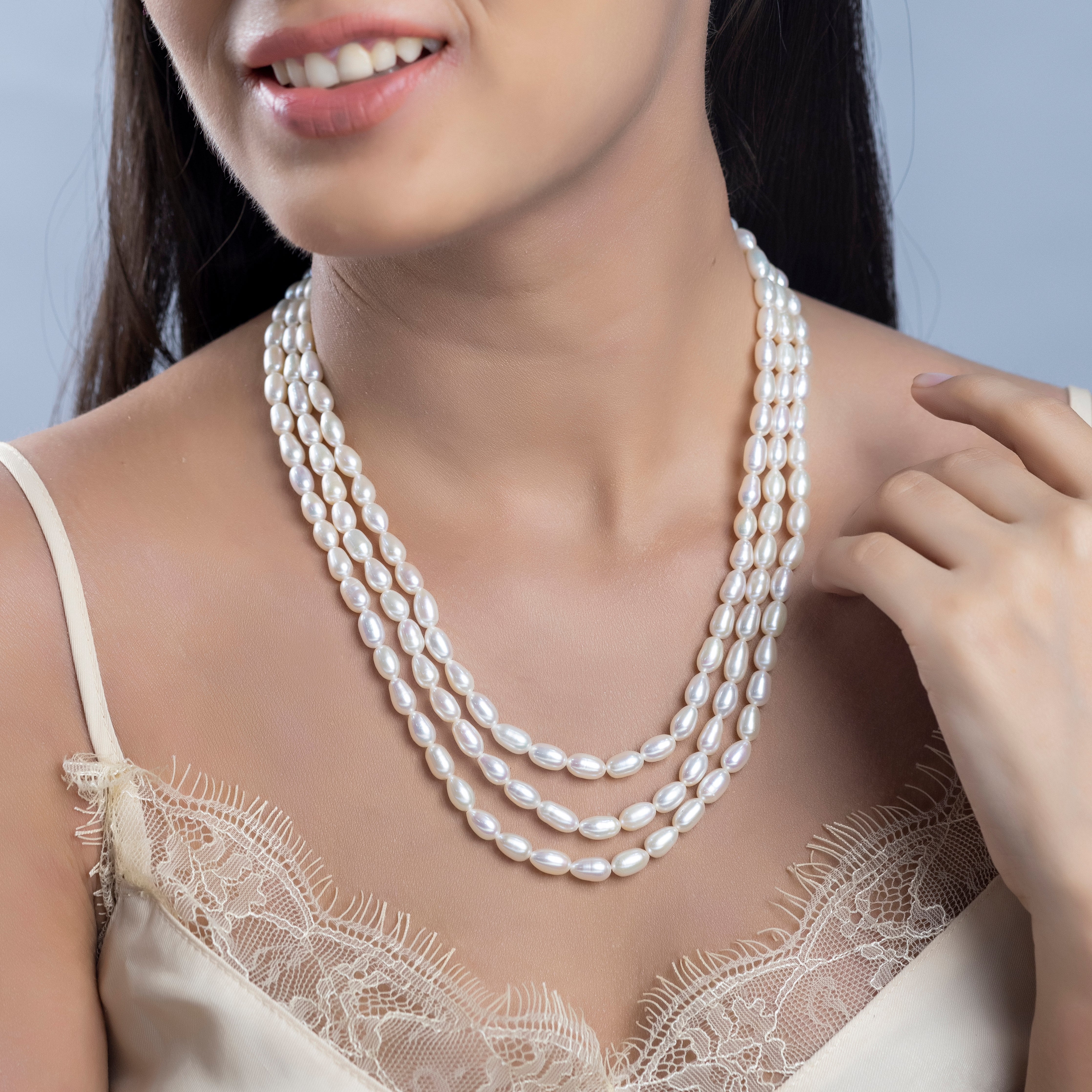 Luminous Oval Pearl Necklace