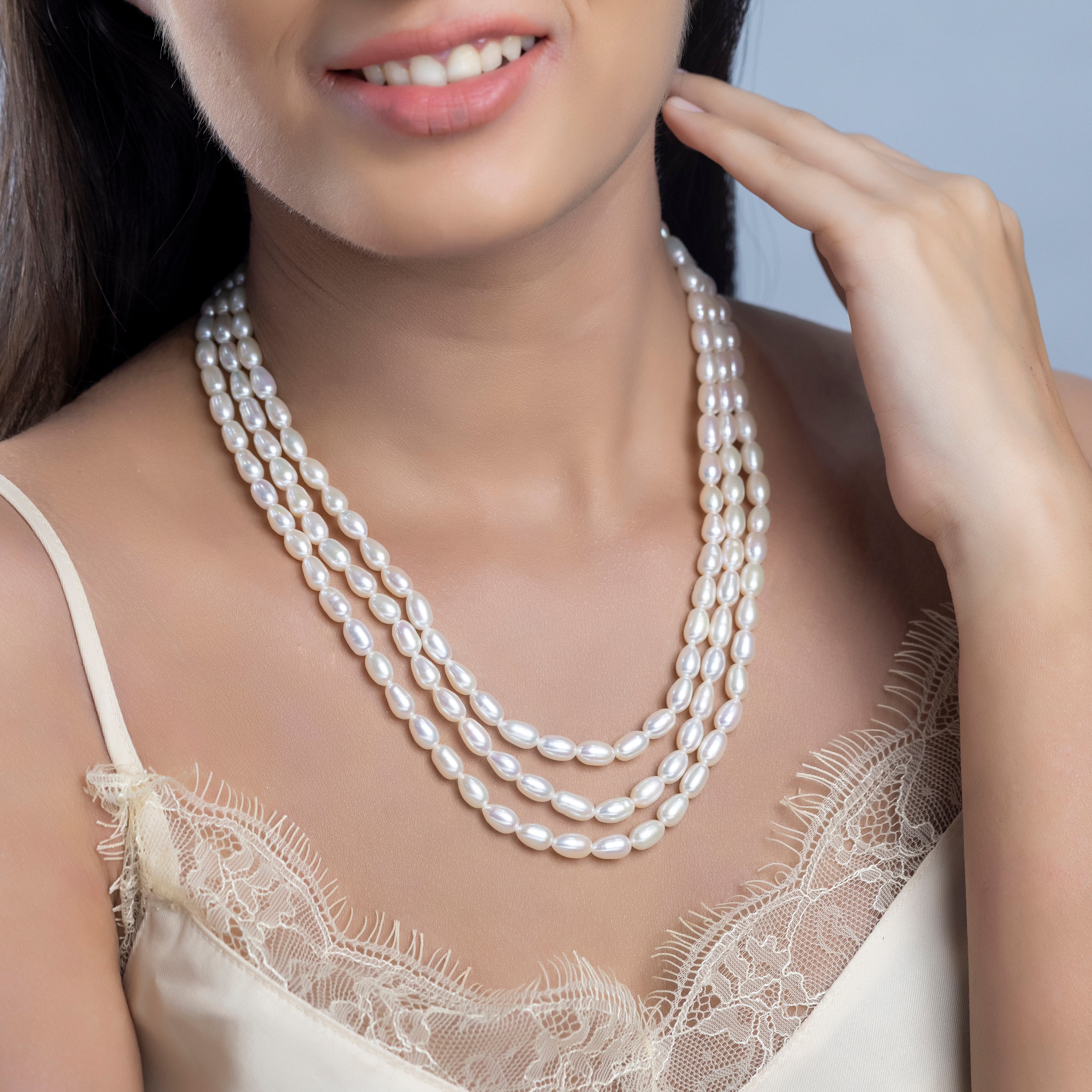 Luminous Oval Pearl Necklace