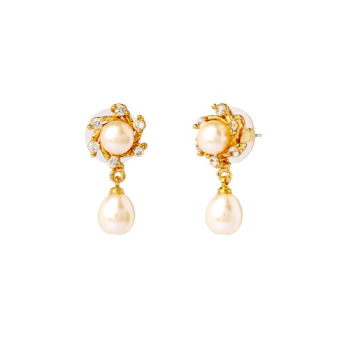 Glamorous Swirl Freshwater Pearl Earrings