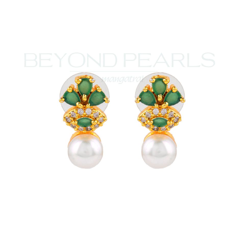 Emerald Radiance Pearl Studs