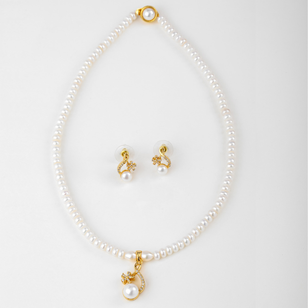 Blushing Beauty Pearl Necklace Set