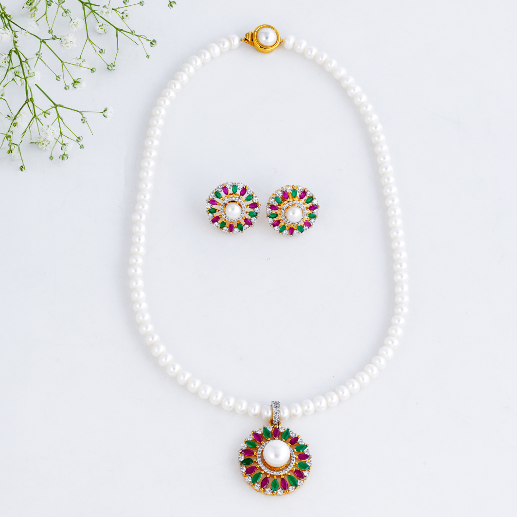 Vibrant Petals Pearl Pendant Set