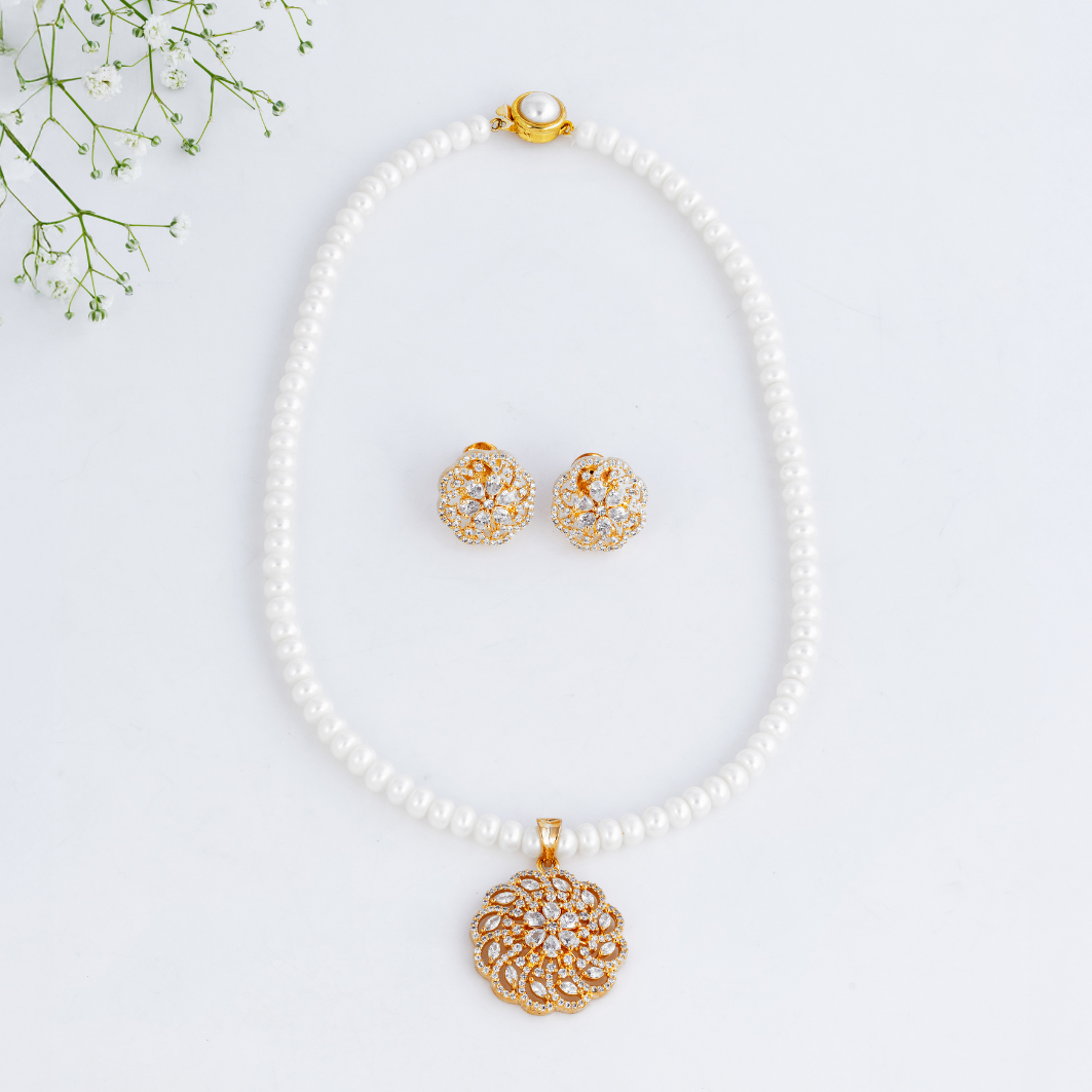 Eternal Bloom Pearl Pendant Set